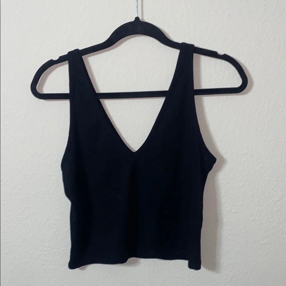 🛍️Black Sleeveless Women's V-neck Top! - Picture 1 of 6